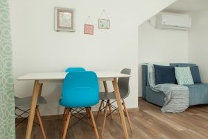 פגשים בחצר - עליזה רון - 0542055172 - קמפינג בוטיק - חממה יוצרת - יחידות ארוח