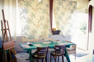 פגשים בחצר - עליזה רון - 0542055172 - קמפינג בוטיק - חממה יוצרת - יחידות ארוח